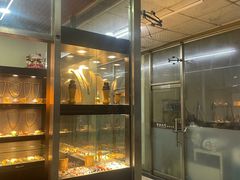 -宝鸡东道花鸟鱼虫市场(吉利花园商场店)