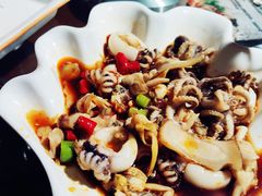 -东来菜馆•手抓海鲜家常菜•海鲜锅贴(鸽子窝店)