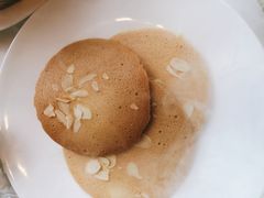 杏仁薄脆-唐阁海景中餐厅·早茶·粤菜•生日聚餐(海口朗廷酒店)
