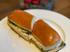 鸡肉番茄三明治-西点坊(浦东香格里拉店)