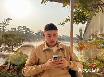 北京黑天鹅下午茶 | 罗红摄影艺术馆