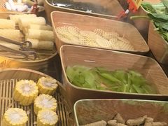 -四囍码头海鲜烧烤自助火锅(外滩南京东路悦荟广场店)