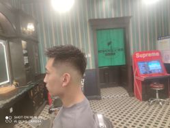 -海文先生国潮烫染男士理发馆