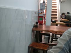 -宝瑞门钉肉饼店