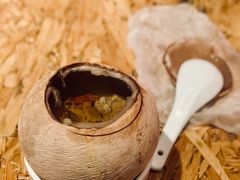 泰式椰皇炖乌鸡汤-陈鹏鹏潮汕菜(宝安机场T3航站楼店)