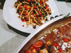 -鲜榨果汁·啤酒鱼(环岛河店)