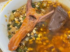 -九尺赵老四鲜鹅肠火锅