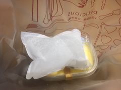 -蜜蜂小象·榴莲千层蛋糕(时代汇11栋店)