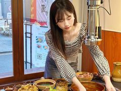 -阿山卓·野生菌火锅·纳西火塘烤肉