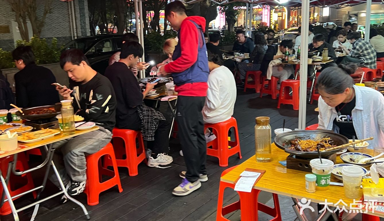 深圳首店！据说江西人也被辣哭！