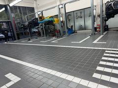 -爱车行 奥迪 奔驰 宝马 保时捷 路虎 专业 维修保养 原厂 奥迪改装升级 中心(静安店)