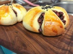 红豆面包-Caidie Bakery采蝶轩(百越店)