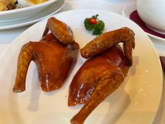 玻璃脆皮乳鸽-利苑酒家(金宝店)