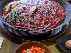 -黄潇洒老火锅(九眼桥宏济巷店)