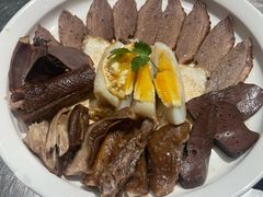 招牌卤狮头鹅七拼-潮界(虹桥新天地店)