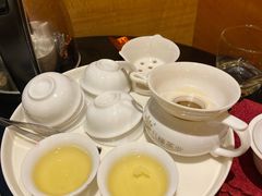 -榕树下海鲜馆(坪山路店)