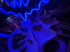 -UP嘻哈酒吧(粉巢店)