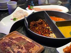 -热火朝天鲜切牛肉火锅(南强街巷店)