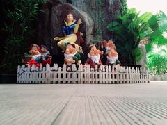 -龙脉温泉室内游泳馆