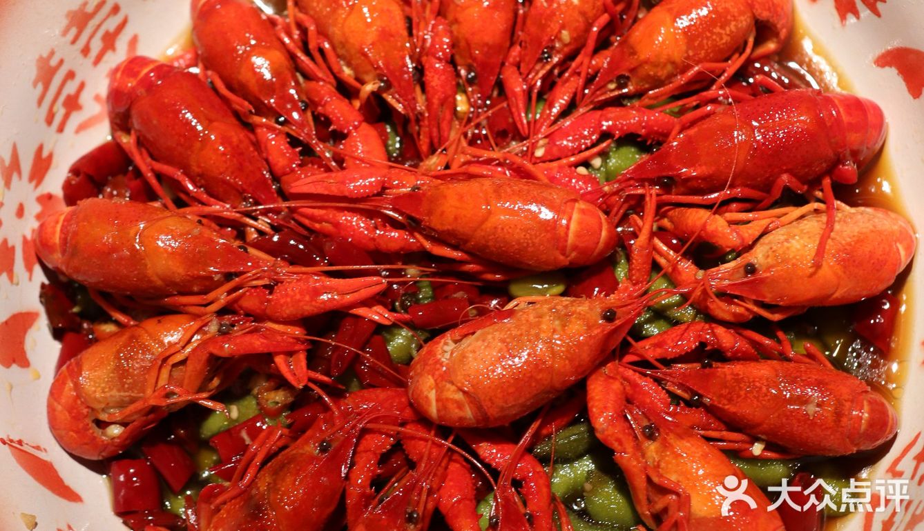2021第一盆龙虾！和朋友来哥老官恰火锅啦
