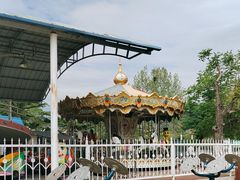 -滨河世纪广场公园