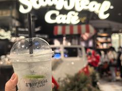-StayReal Cafe(长宁来福士广场东八区店)