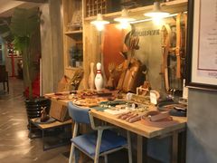 -HIGH FIVE哈福手工汉堡(桂林路店)