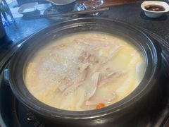 -大匠工房古船木艺术餐厅·猪肚鸡专门店(长白仙岛店)