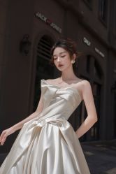 -艾米丽婚纱礼服