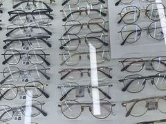 -三叶眼镜城批发市场(上海火车站店)