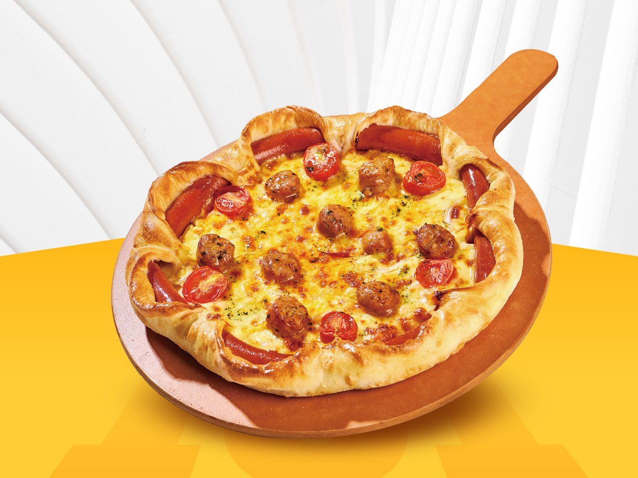 香肠卷边披萨,堪称披萨界的独特美味杰作!