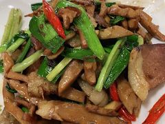 -黑鸡小馆(金源店)