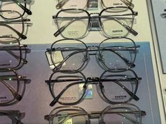 -J-Optical佳视明眼镜·蔡司视觉(青岛金茂览秀城店)