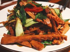 -黑鸡小馆(金源店)