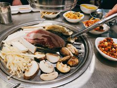 -韩聚屋韩国烤肉餐厅(新北万达店)