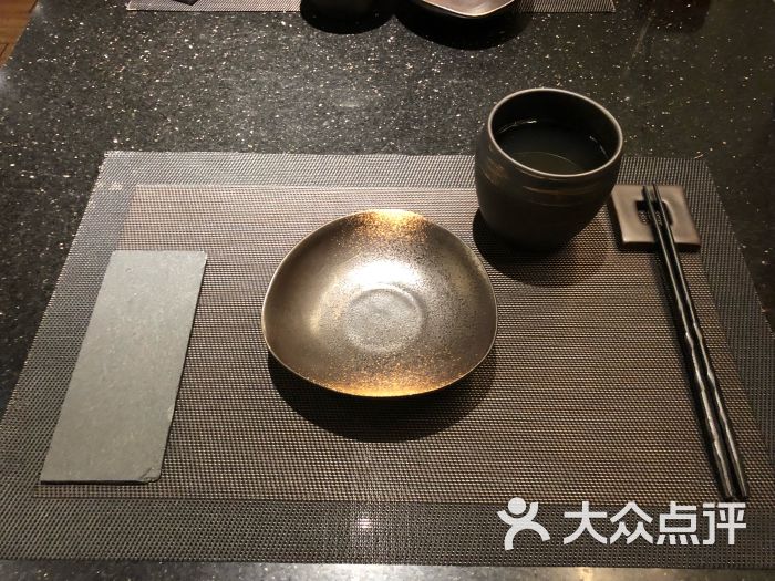 花隐日式怀石料理(德基广场店)餐具摆设图片 - 第271张