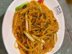 -香巴拉云南餐厅(华莱坞店)