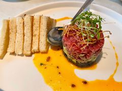 牛肉塔塔配牛油果黑橄榄酱-Solo(衡山路店)