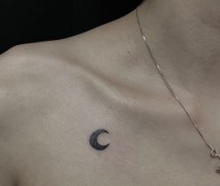 -木子·纹身店TATTOO穿孔·洗纹身