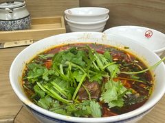 -刘国涛老杂酱(电报路店)