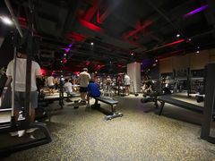 -鸿星健身连锁(广州大学商业中心店)