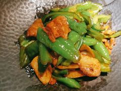 -江渔儿酸菜鱼(奥园广场金发购物中心店)