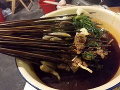 -拈签一笑黄牛肉辣卤串串
