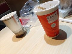 咖啡冻奶茶-沪上阿姨·精选茶饮(抚顺万达广场店)