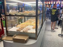 面包甜点陈列柜-奈雪的茶(湖滨银泰in77C区PRO店)