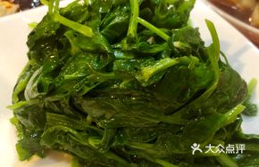 Stir-fried Pea Tendrils