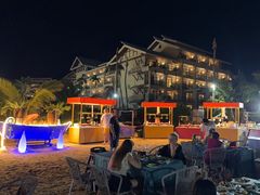 -亚龙湾希尔顿自助餐厅·海鲜·烧烤·沙滩BBQ·现场乐队