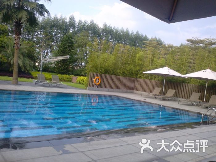 花都皇冠假日酒店园景西餐厅泳池图片 - 第285张