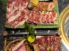 -山川小町·极番烧肉(新地假日广场店)