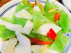 -云海肴·汽锅鸡·云南菜(天山百盛优客店)